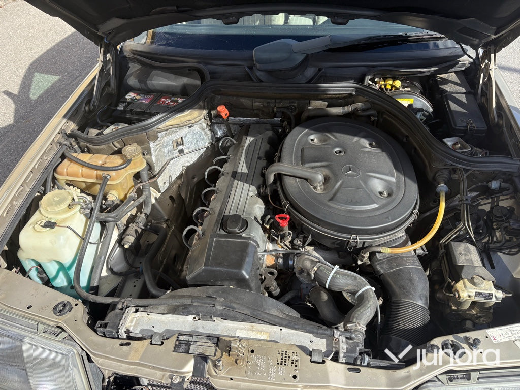 Personbil - Mercedes-Benz, 124, 300 CE