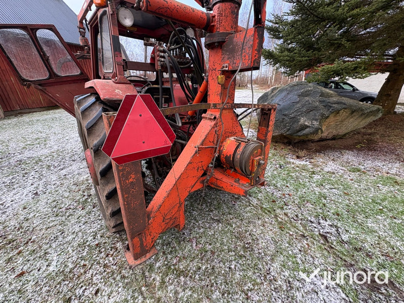 Traktor + Kran - Massey Ferguson 175, FMV 1800