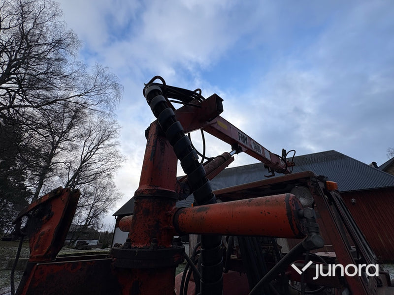 Traktor + Kran - Massey Ferguson 175, FMV 1800