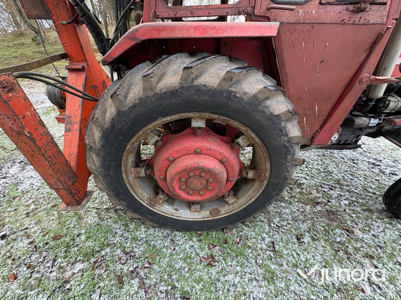 Traktor + Kran - Massey Ferguson 175, FMV 1800