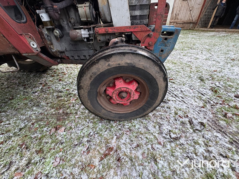 Traktor + Kran - Massey Ferguson 175, FMV 1800