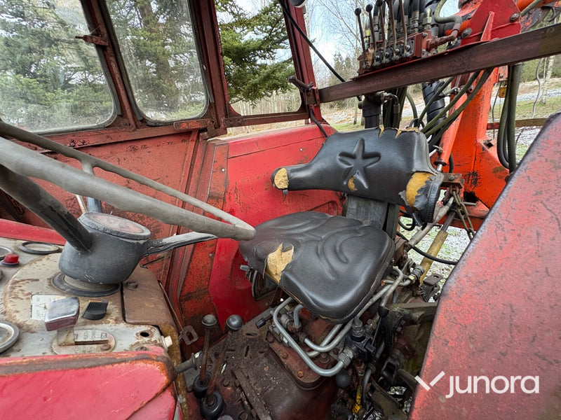 Traktor + Kran - Massey Ferguson 175, FMV 1800