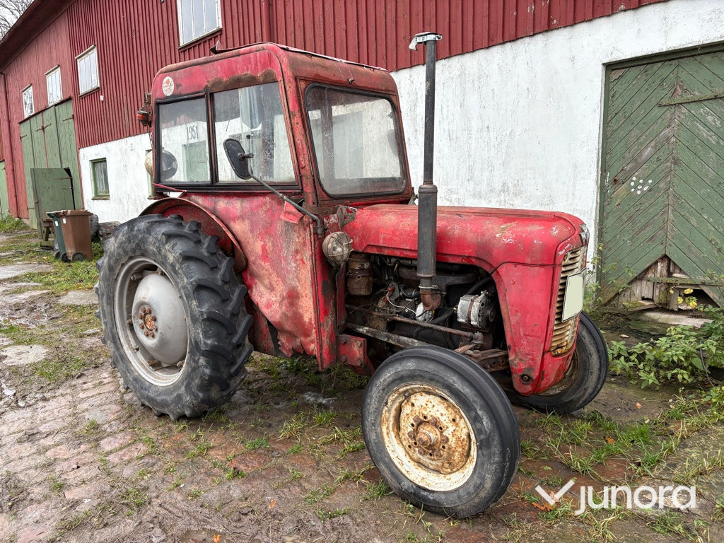 Traktor - MF 35