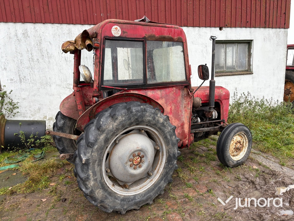 Traktor - MF 35