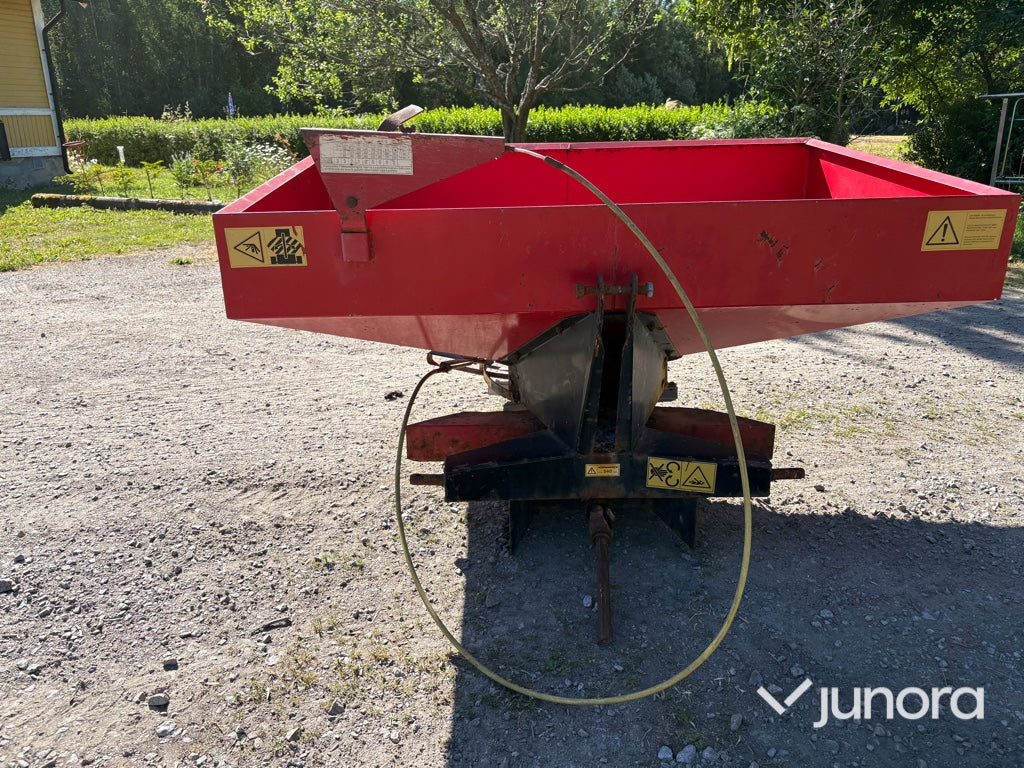 Gödselspridare - Junkkari 700