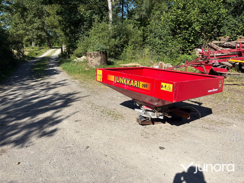 Gödselspridare - Junkkari 700