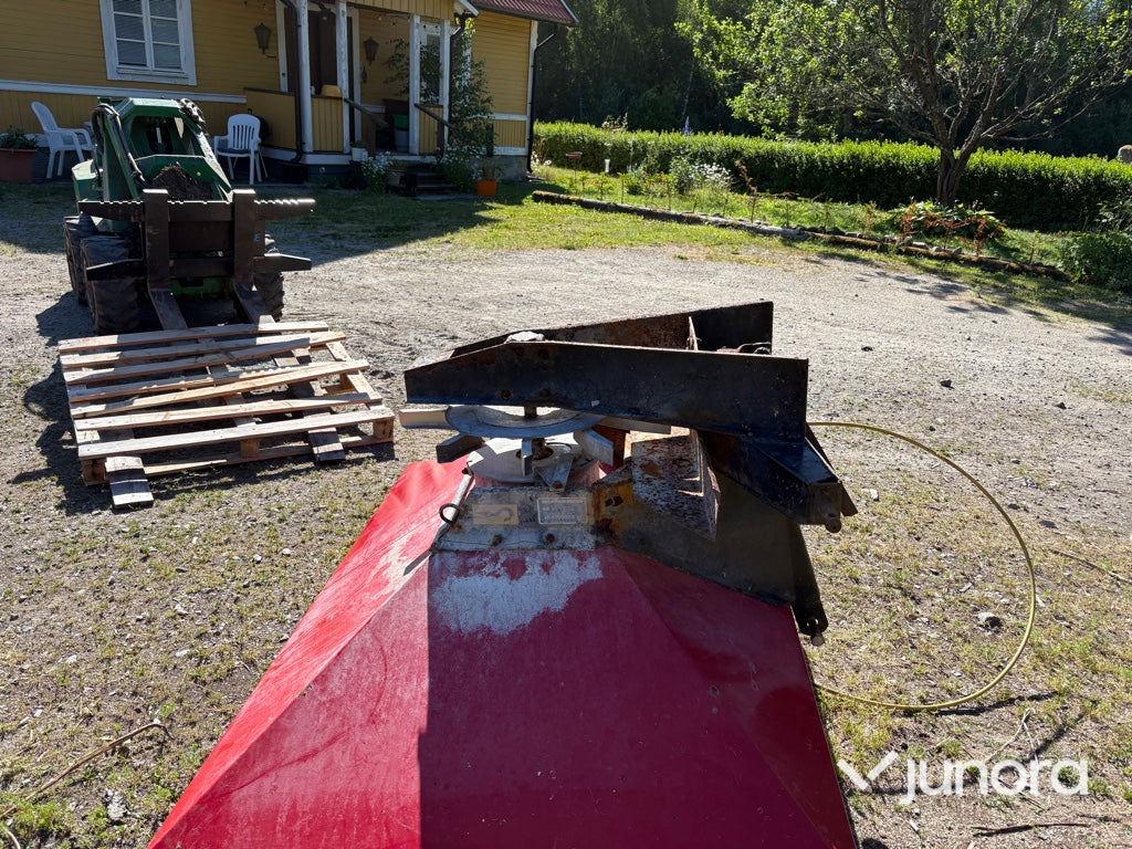 Gödselspridare - Junkkari 700