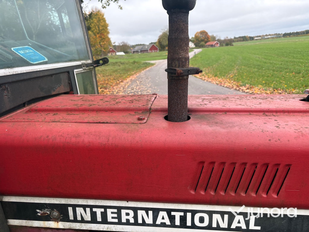 Traktor International 584
