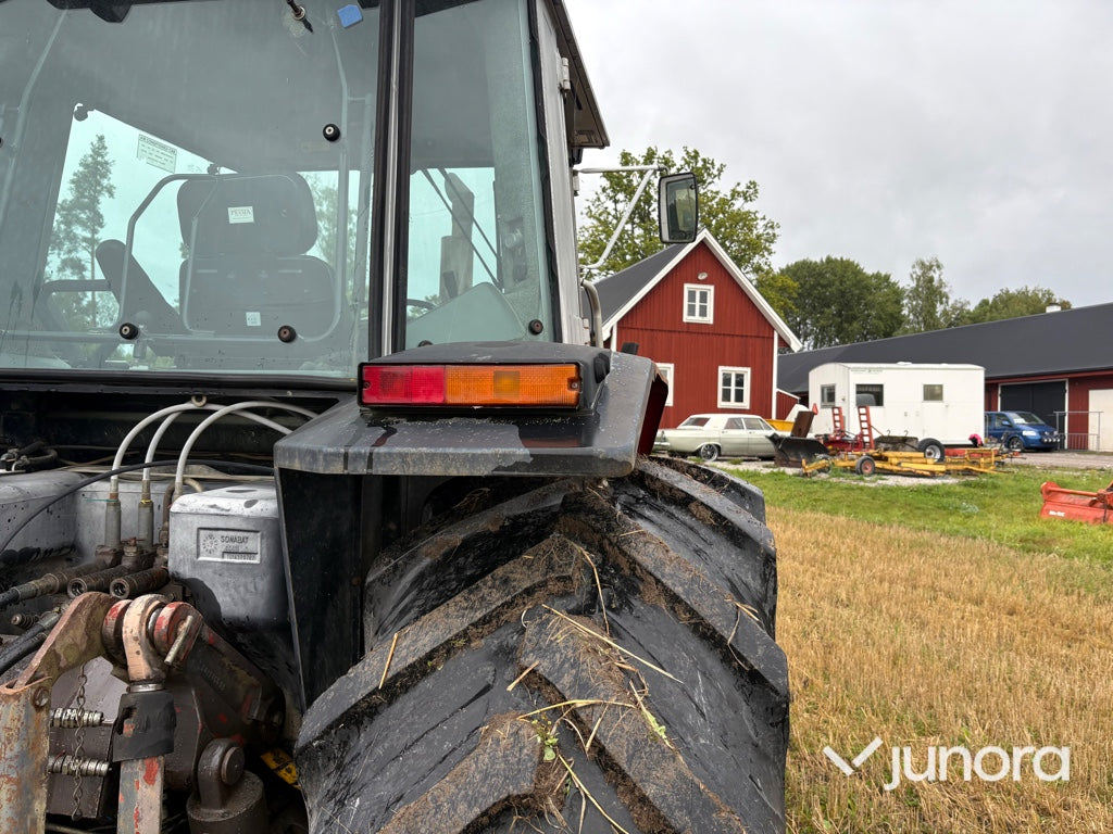 Traktor-MASSEY FERGUSON 3630-4