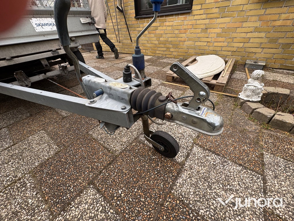 Släpvagn med tipp - TIAB 2475