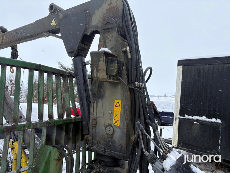 Skogsvagn - Källefall, med kran