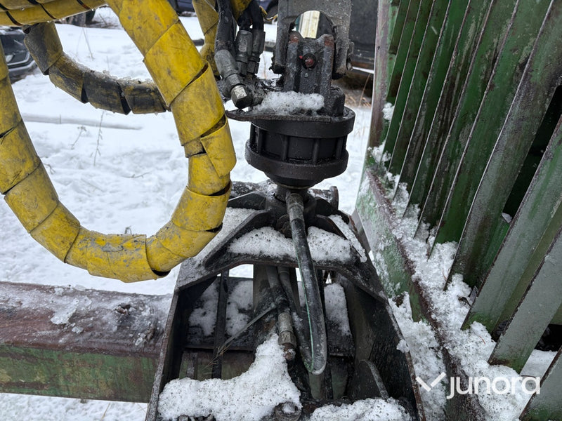 Skogsvagn - Källefall, med kran