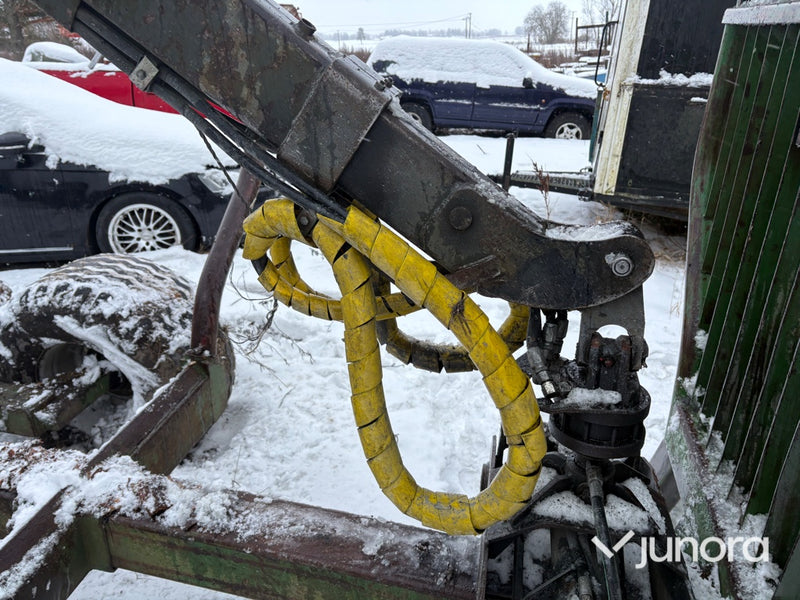 Skogsvagn - Källefall, med kran