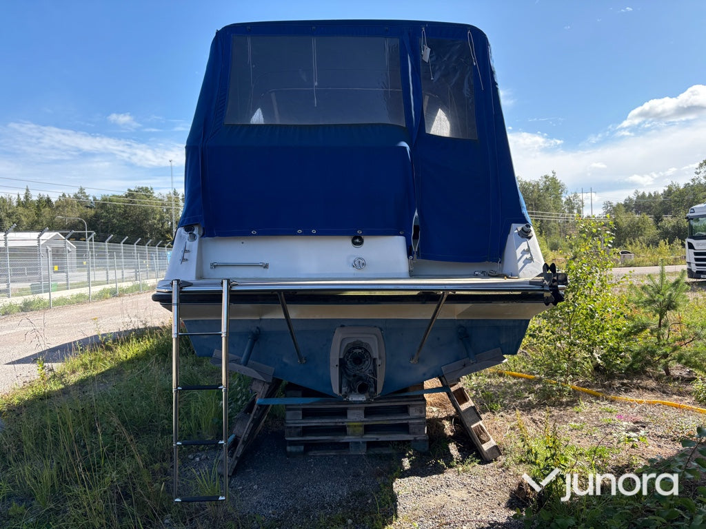 Båt - Carver Montego 528 Midcabin (28 fot)