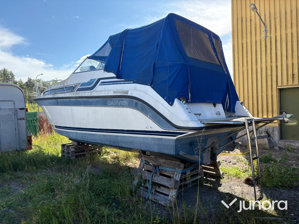Båt - Carver Montego 528 Midcabin (28 fot)