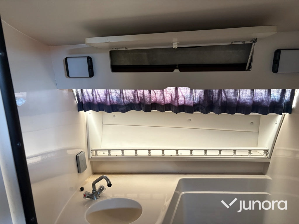 Båt - Carver Montego 528 Midcabin (28 fot)
