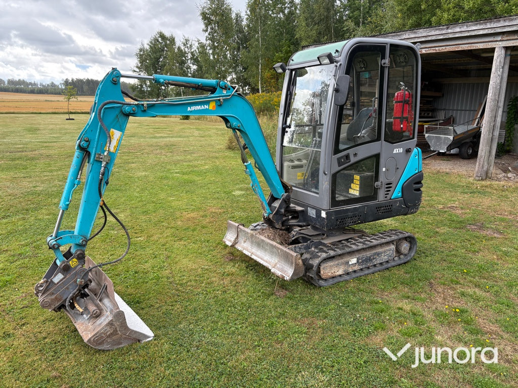 Grävmaskinmini-AIRMAN AX18-3