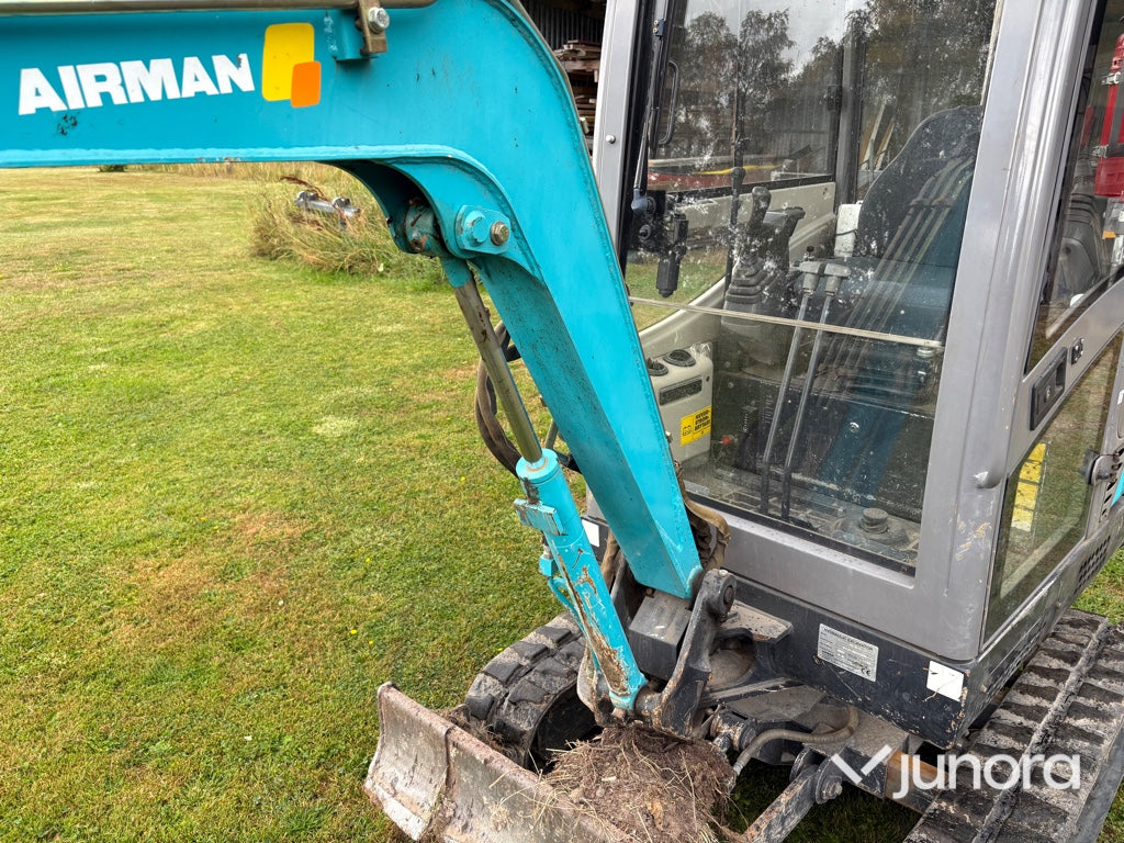 Grävmaskinmini-AIRMAN AX18-3