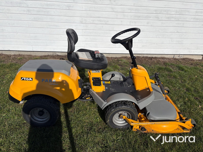 Åkgräsklippare - Stiga, Park Compact P901