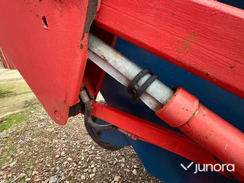 Lövsug – bensindriven, med samlarbehållare