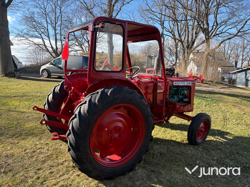 Traktor - Volvo BM 400 Buster med lastare