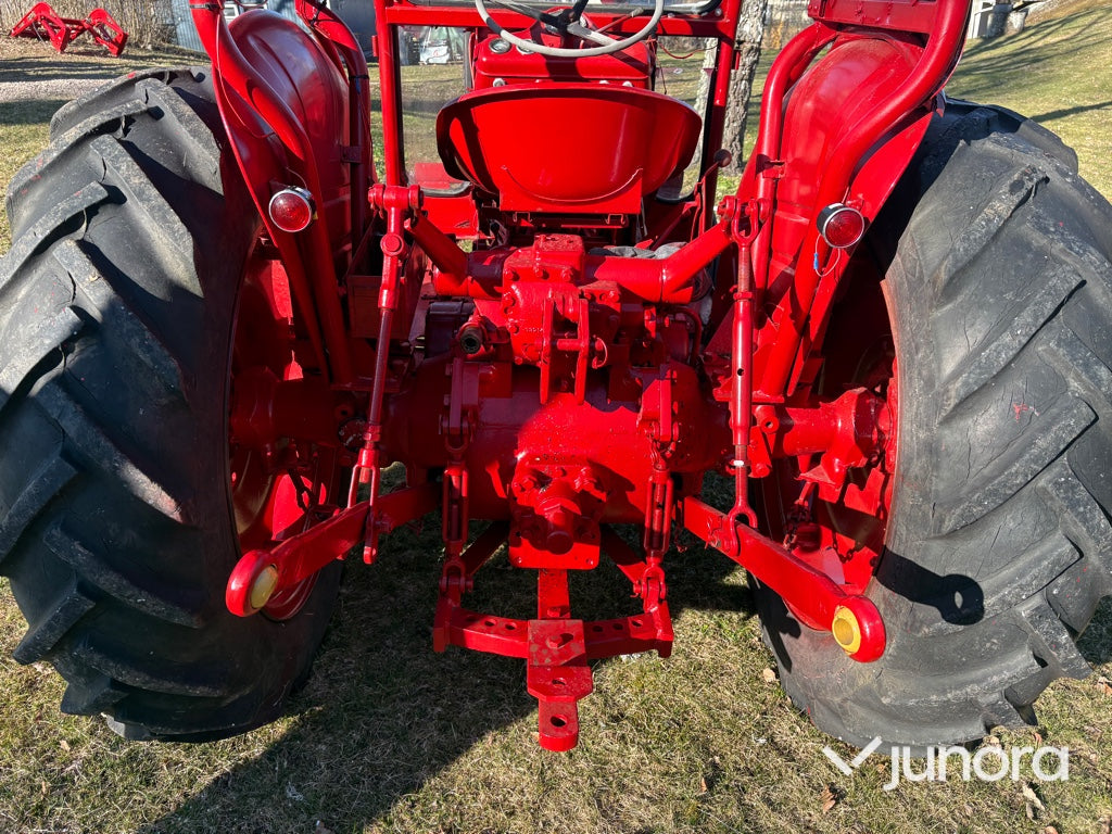 Traktor - Volvo BM 400 Buster med lastare