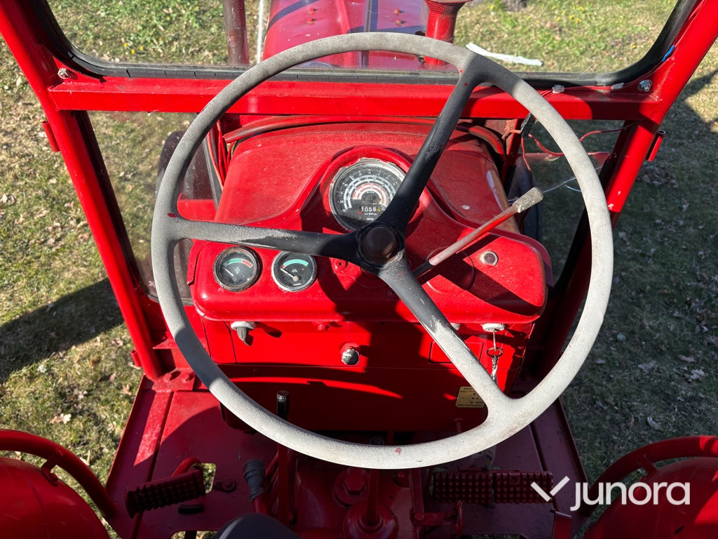 Traktor - Volvo BM 400 Buster med lastare