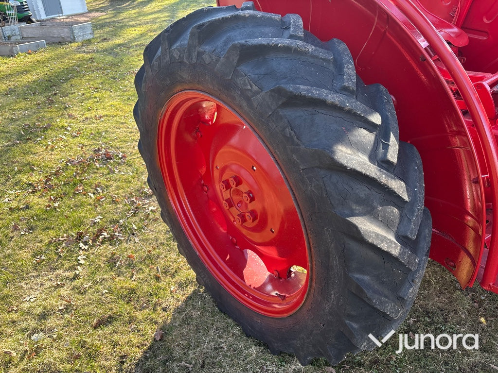 Traktor - Volvo BM 400 Buster med lastare