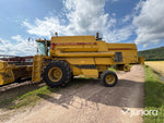 Skördetröska New Holland TX32