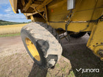 Skördetröska New Holland TX32