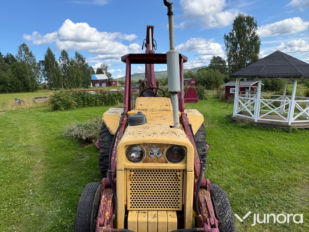 Massey Ferguson 356