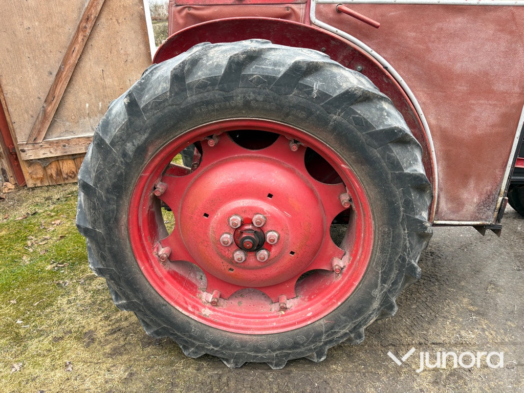 Traktor-BOLINDER-MUNKTELL