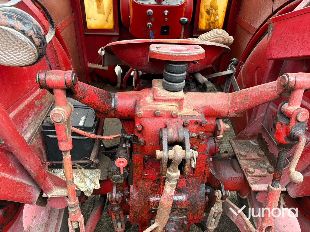 Traktor-BOLINDER-MUNKTELL