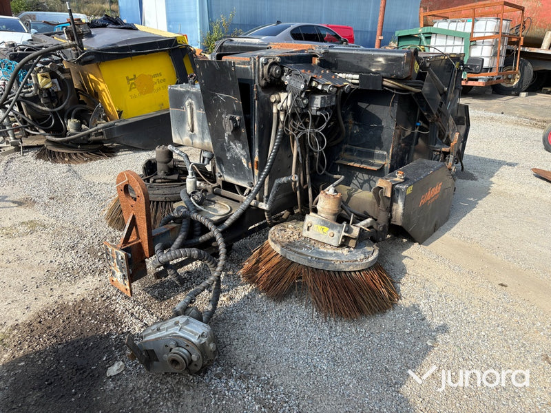 Sopmaskin Bogserad - Fjärås, FS 700