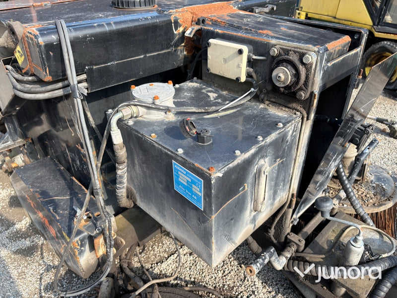 Sopmaskin Bogserad - Fjärås, FS 700