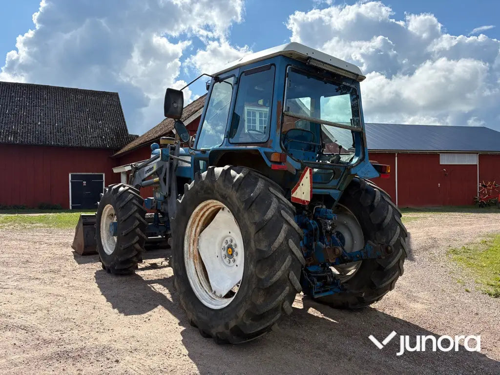 Traktor med frontlastare Ford 8210
