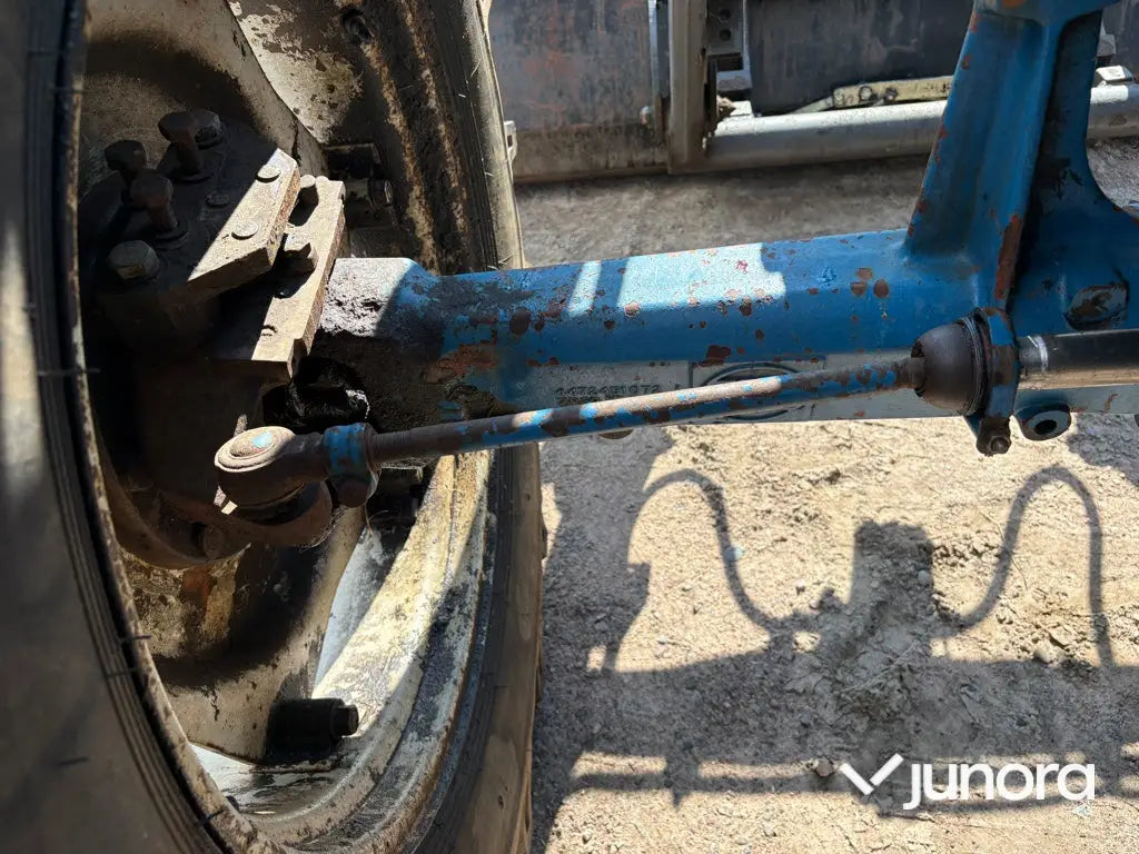 Traktor med frontlastare Ford 8210