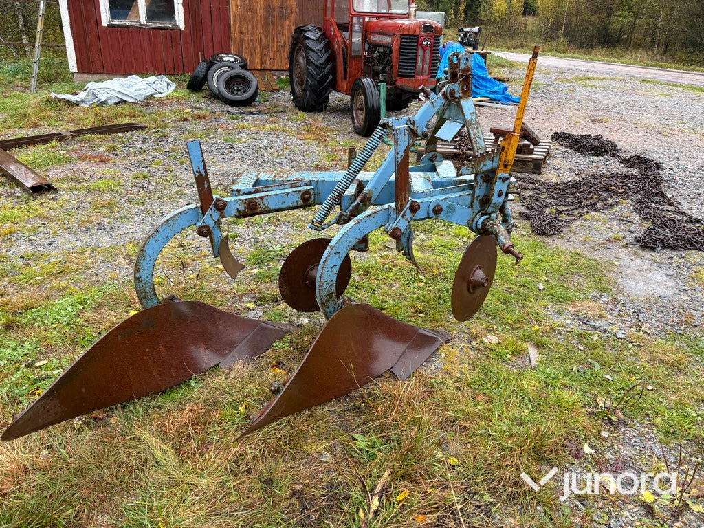 Tvåskärig växelplog