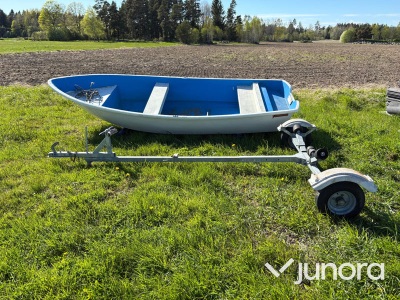 Finnmarks Båt med trailer