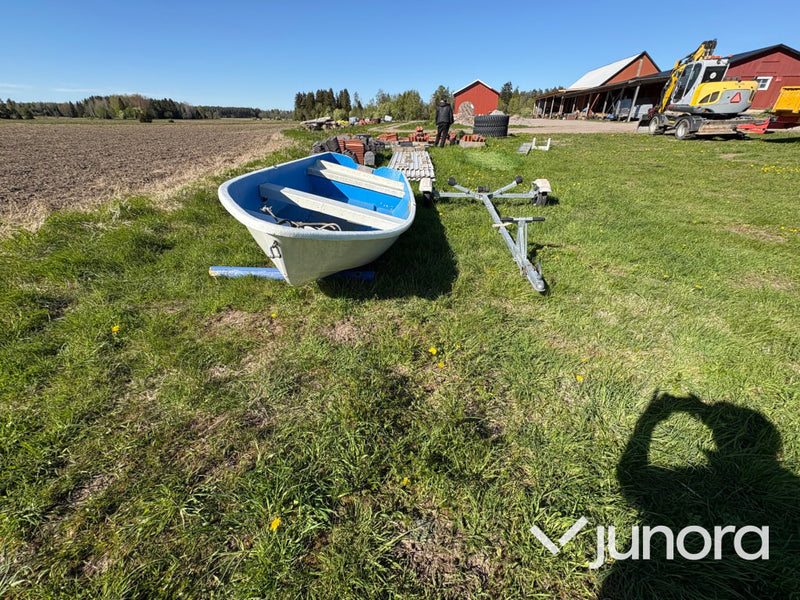 Finnmarks Båt med trailer