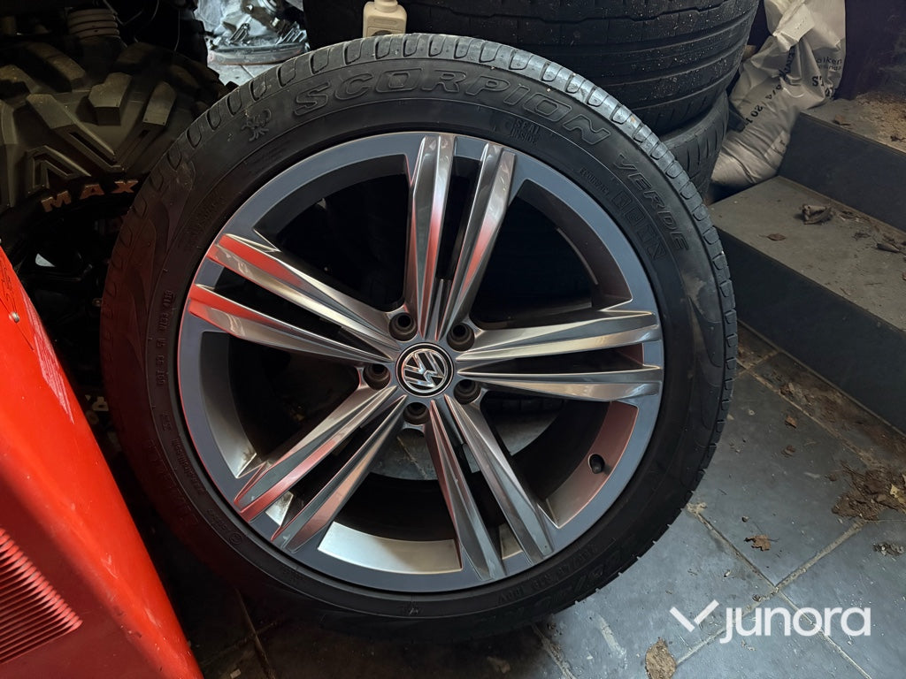 Originalfälgar med sommardäck - Volkswagen, 19”, 5x112