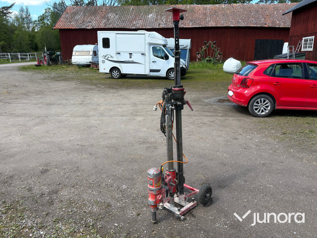 Kärnborrmaskin Weka DK32 med stativ