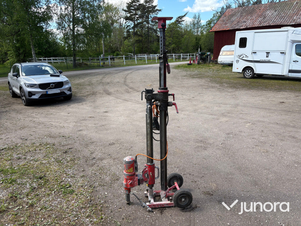 Kärnborrmaskin Weka DK32 med stativ