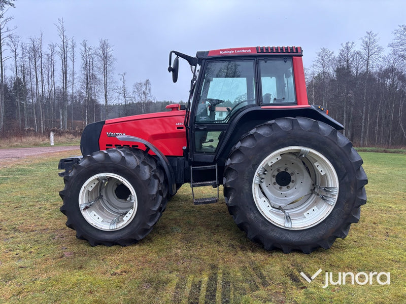Traktor - Valtra 6850 Hi-Tech