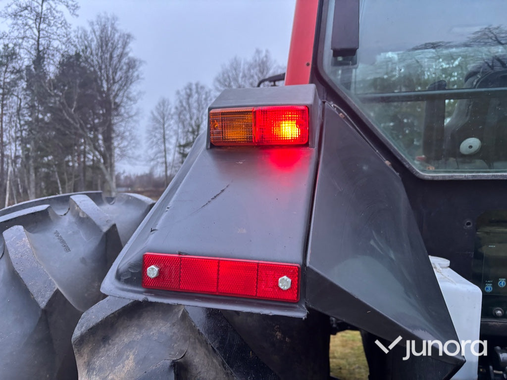 Traktor - Valtra 6850 Hi-Tech