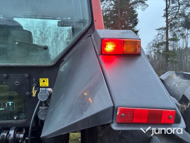 Traktor - Valtra 6850 Hi-Tech