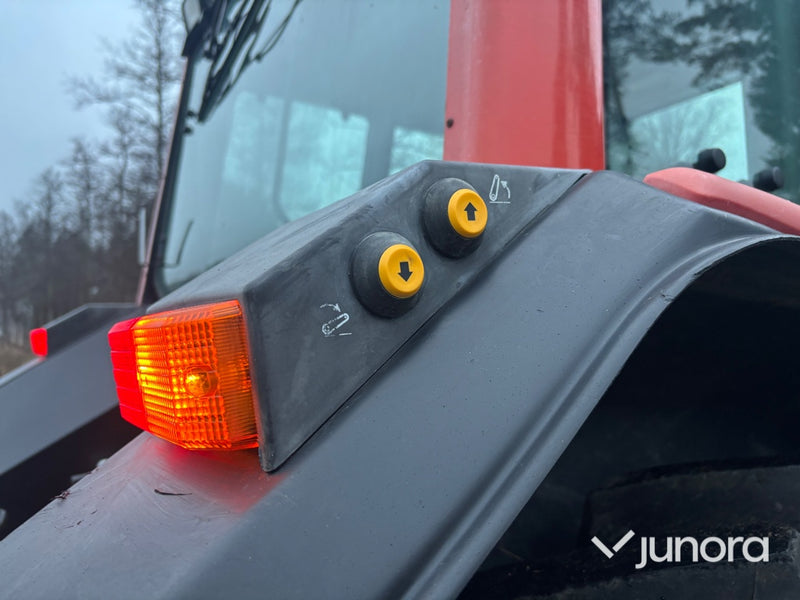 Traktor - Valtra 6850 Hi-Tech