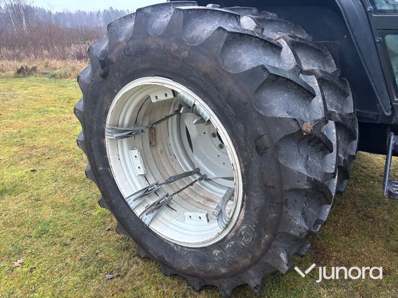 Traktor - Valtra 6850 Hi-Tech