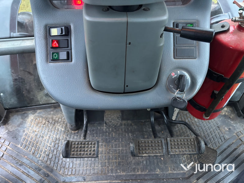 Traktor - Valtra 6850 Hi-Tech