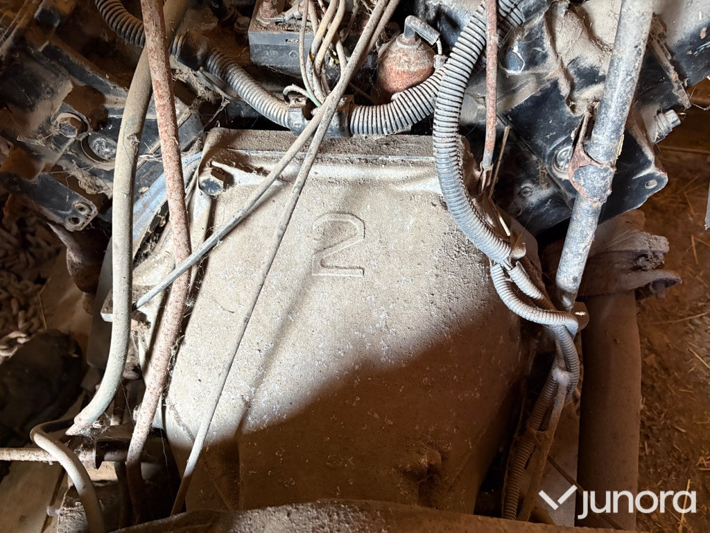 V8 Motor 180hk